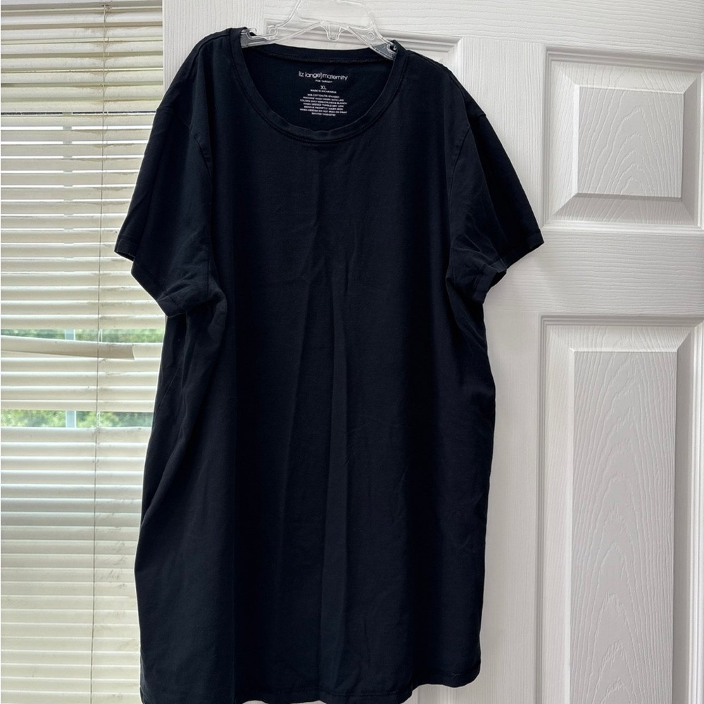 Liz Lange Maternity Black T-Shirt